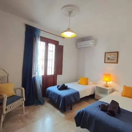Beautiful 2 Bedroom In Calle Carabeo, 内尔哈